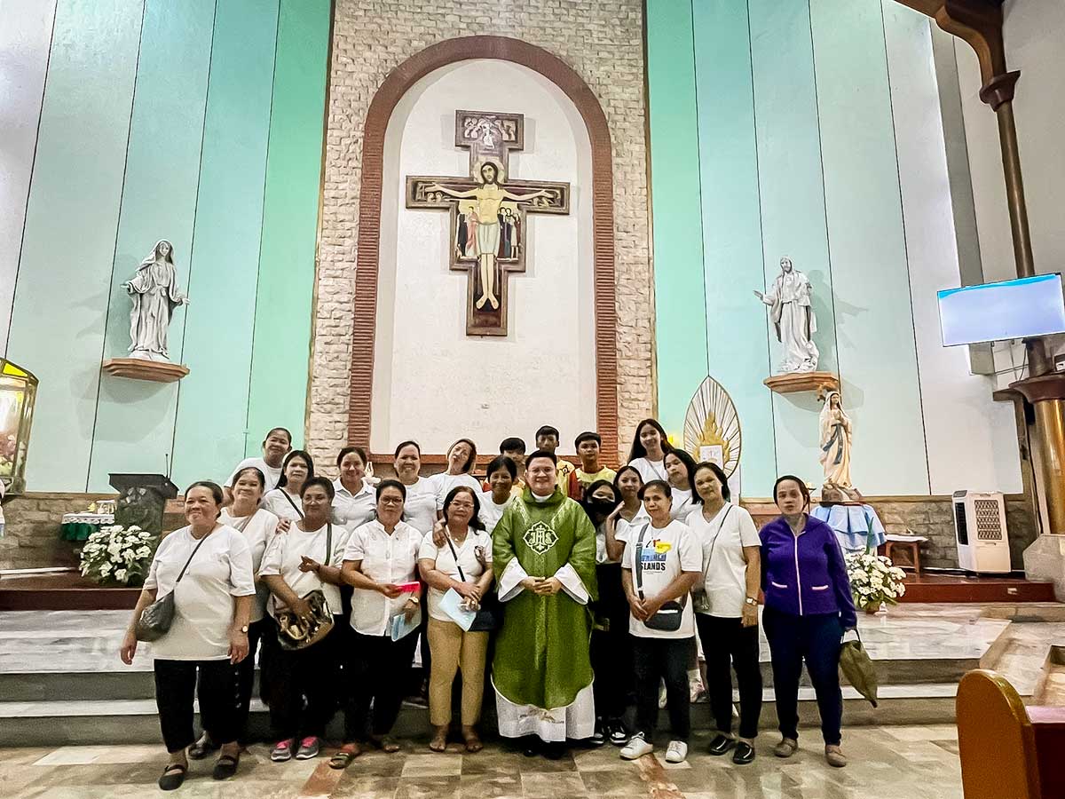 Consecration to the Immaculata: A Sharing of Gifts with Others